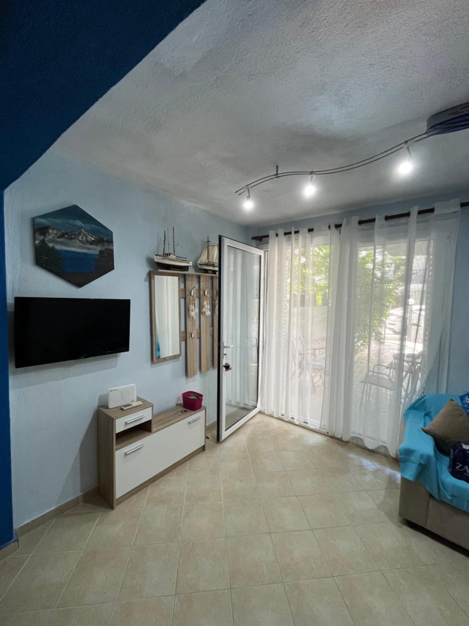 Andres House Villa Polychrono Exterior photo